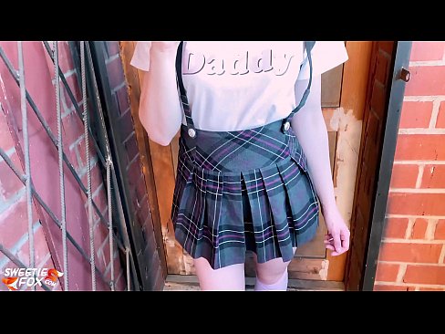 ❤️ Schoolgirl Sucks jej kutasa głęboko i fucks zamiast klas. ☑ Quality sex at us ❌